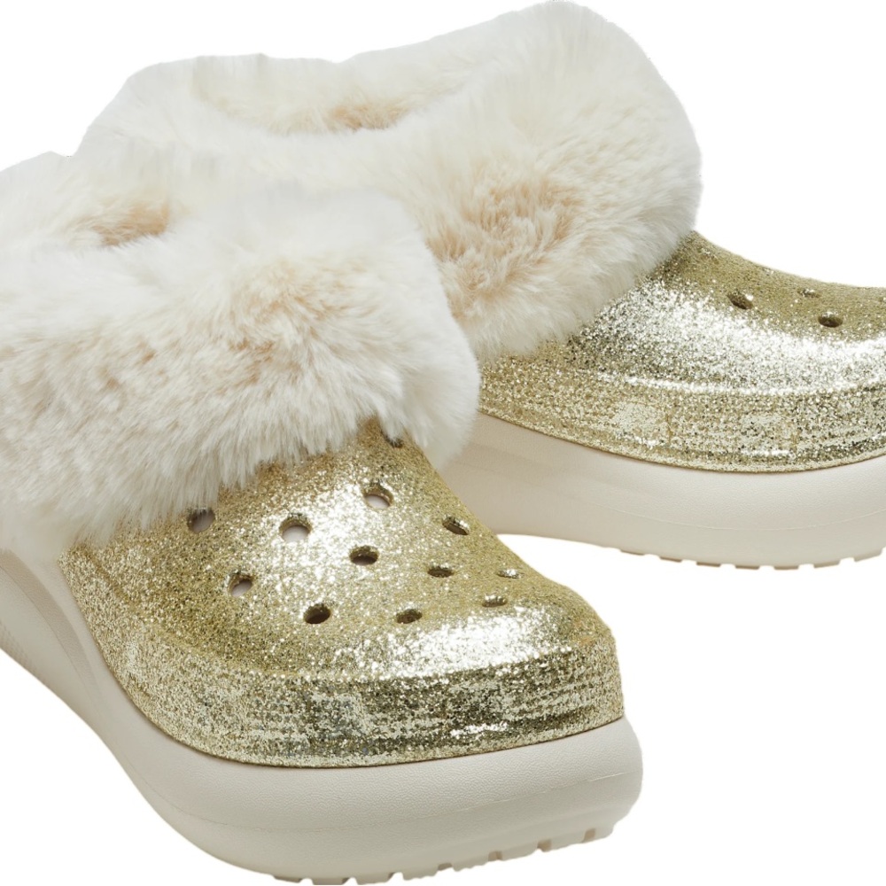 New CROCS Gold Faux Fur Lined Clogs